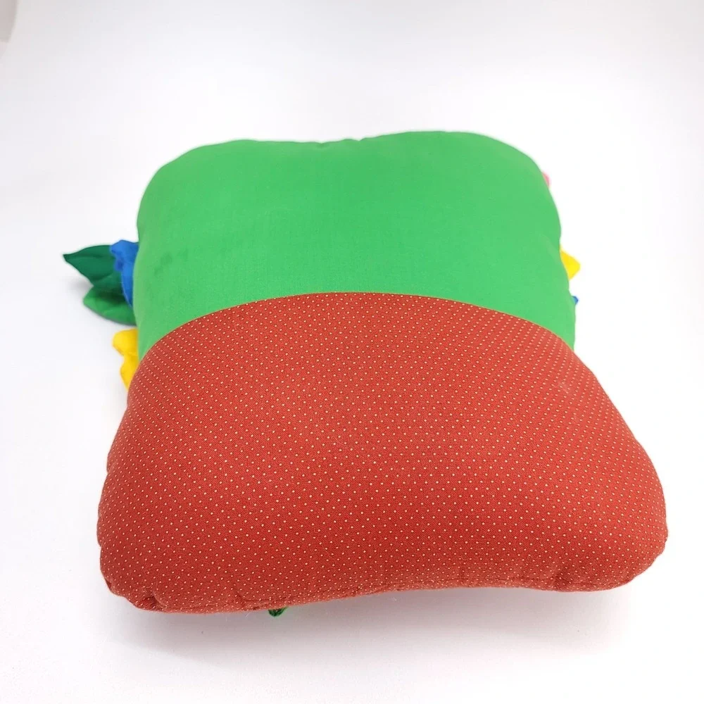 Decorative Pillow House of Hatten Kitschy Spring Summer Flowers Floral 3D‎